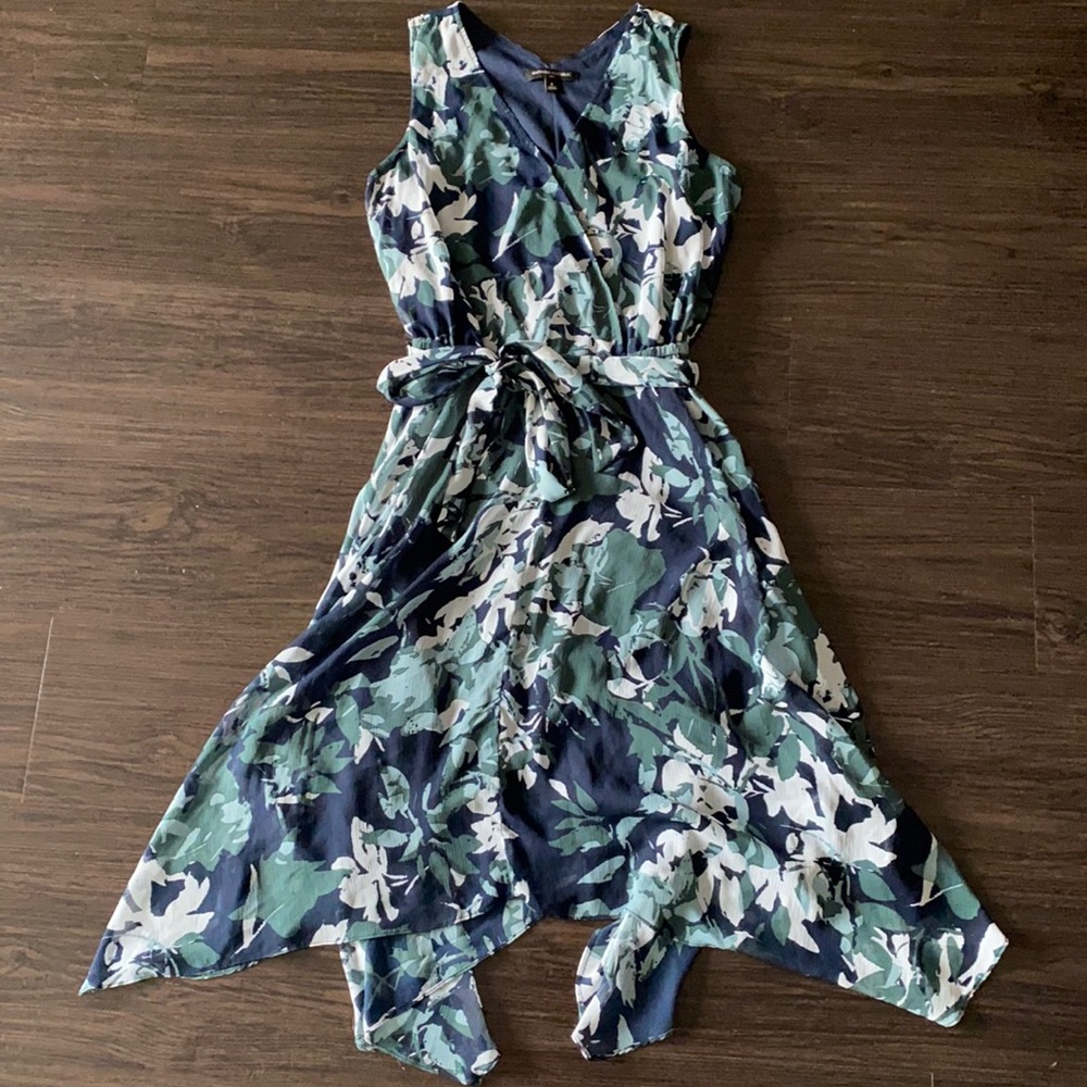 Banana Republic floral dress handkerchief hem